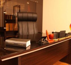 وکیل پایه یک دادگستری و مشاوره حقوقی