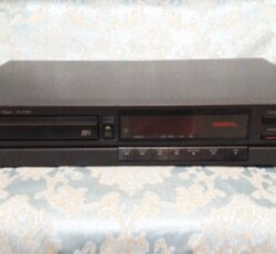 پخش کننده حرفه ای دک CD برند Technics SL –P100