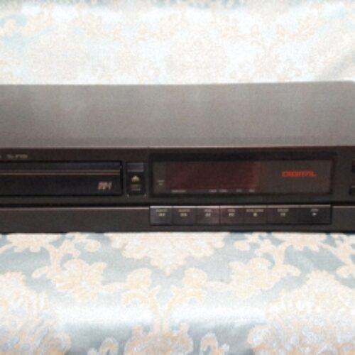 پخش کننده حرفه ای دک CD برند Technics SL –P100