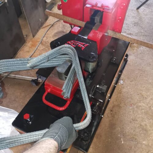 خاموت زن هیدرولیک