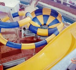 استخر آب و تاب