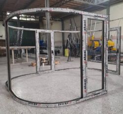 تولید انواع درب و پنجره دو جداره