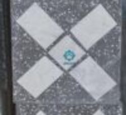 موزاییک لاشه پروانه سنگ سفید زمینه مشکی (سیاه)، محکم و مقاوم