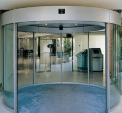 درب شیشه ای اتوماتیک منحنی