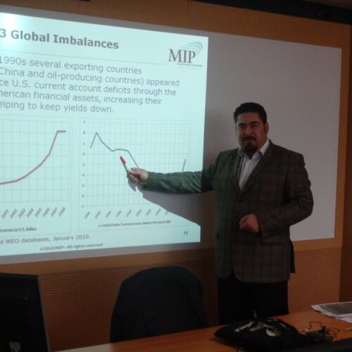 وکیل دکترامین امینی زارع (تجاری،شرکت ها، املاک)