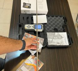 سرعت سنج باد / آنمومتر هات وایر با سنسور گرمایی مدل DT-8880 برند سی ای ام