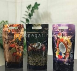 باکس پوچ خشکبار و شکلات